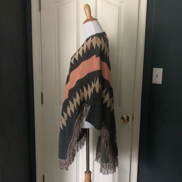 Tribal Print Say What? Poncho sweater - Picture 3 of 5